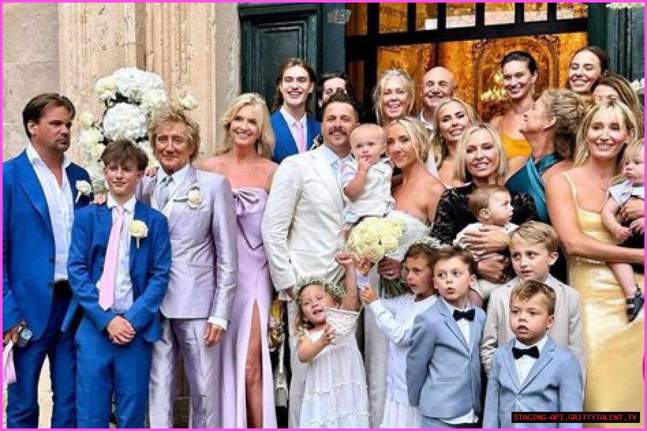 Unveiling The Life Of Rod Stewart's Wife: A Journey Through Love And Fame